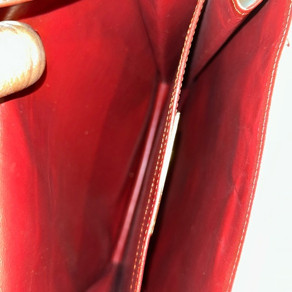 Authentic Cartier Must De Cartier Leather shoulder/cross body bag Bordea… - Picture 10 of 14